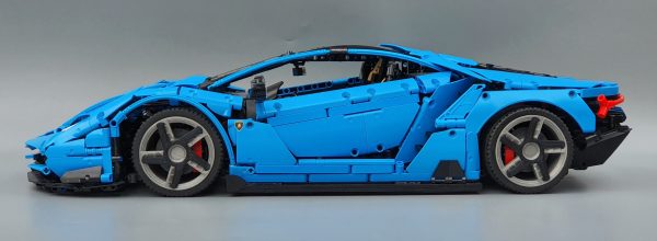 DoubleE / CADA 770-4 Lamborghini Centenario 1:8 hypercar 15