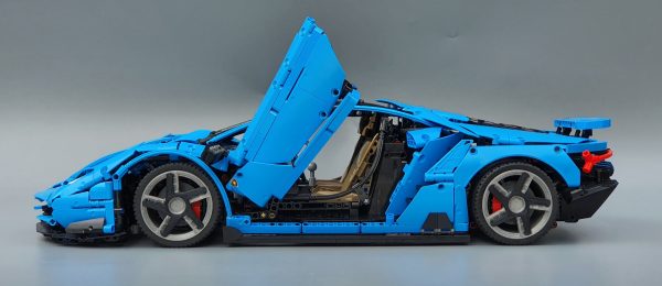 DoubleE / CADA 770-4 Lamborghini Centenario 1:8 hypercar 16