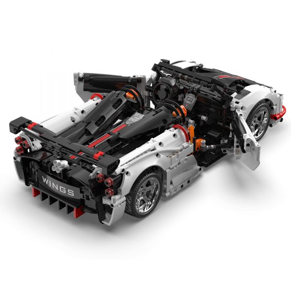 Cada C63002 Motorized High-Tech Pagani Super Car Technician